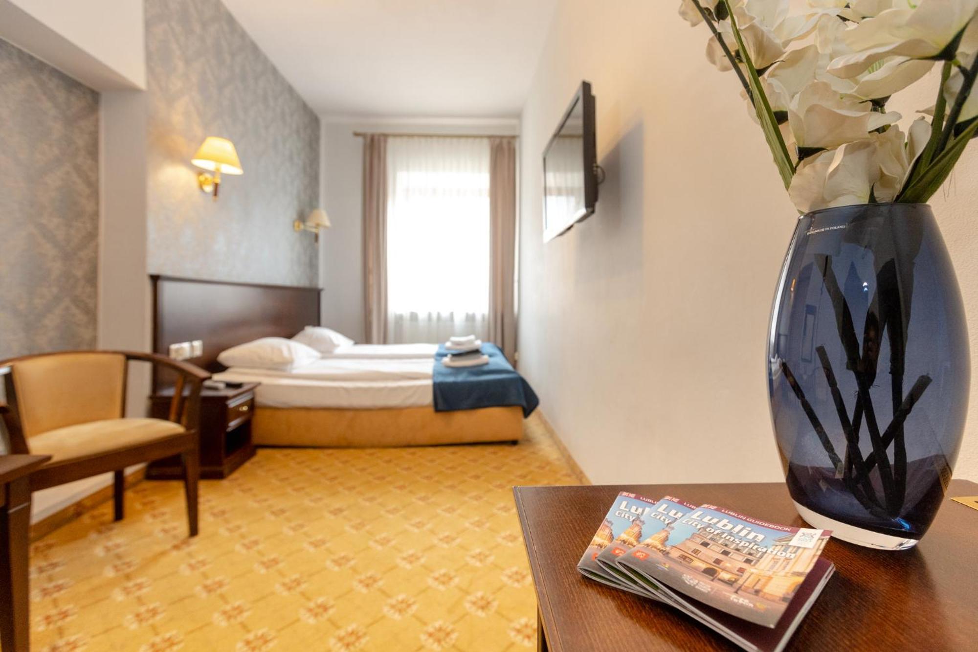 Od Kuchni - Apartamenty Lublin Bagian luar foto